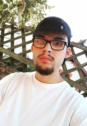 My photo - Youness, 23 from Rüdesheim am Rhein (@youness103)