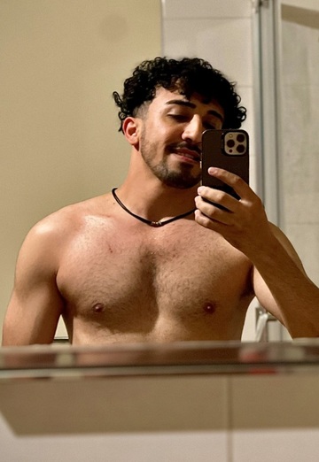 Keyvan (@keyvan7) — my photo № 1