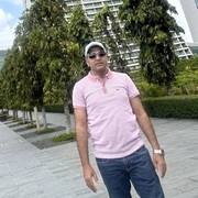 Zeeshan 36 New Delhi