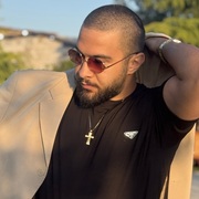Roberto 25 Beirut