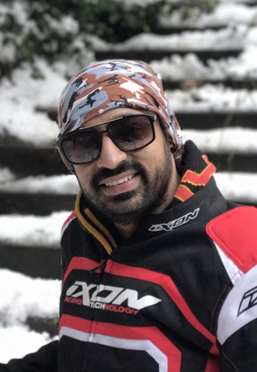 Dr Manish (@drmanish) — my photo № 3