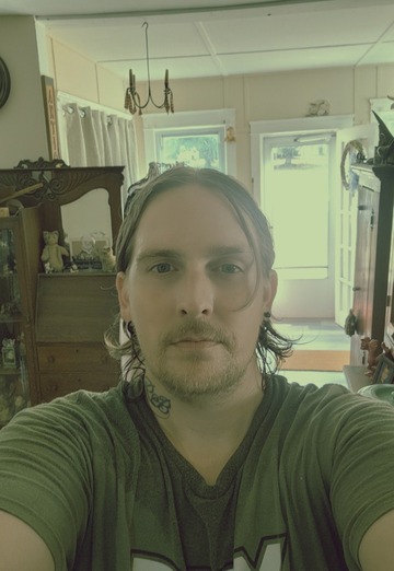 My photo - Josh, 41 from Salem (@josh842)