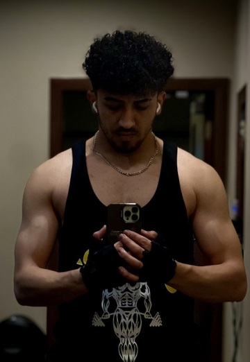 Keyvan (@keyvan7) — my photo № 2