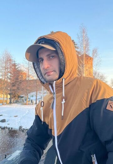 Jon (@jon4834) — my photo № 1