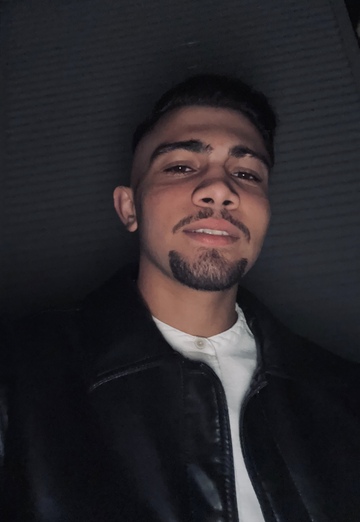 Can (@can1059) — my photo № 1